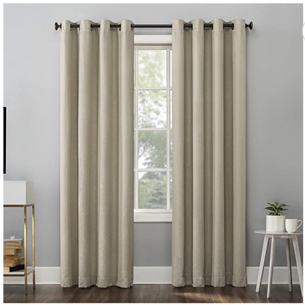 Sun Zero Pasqual Chevron Thermal 100% Blackout Grommet 2 Panels Curtain 52 X 96